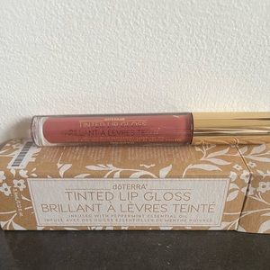 doTERRA Tinted Lip Gloss